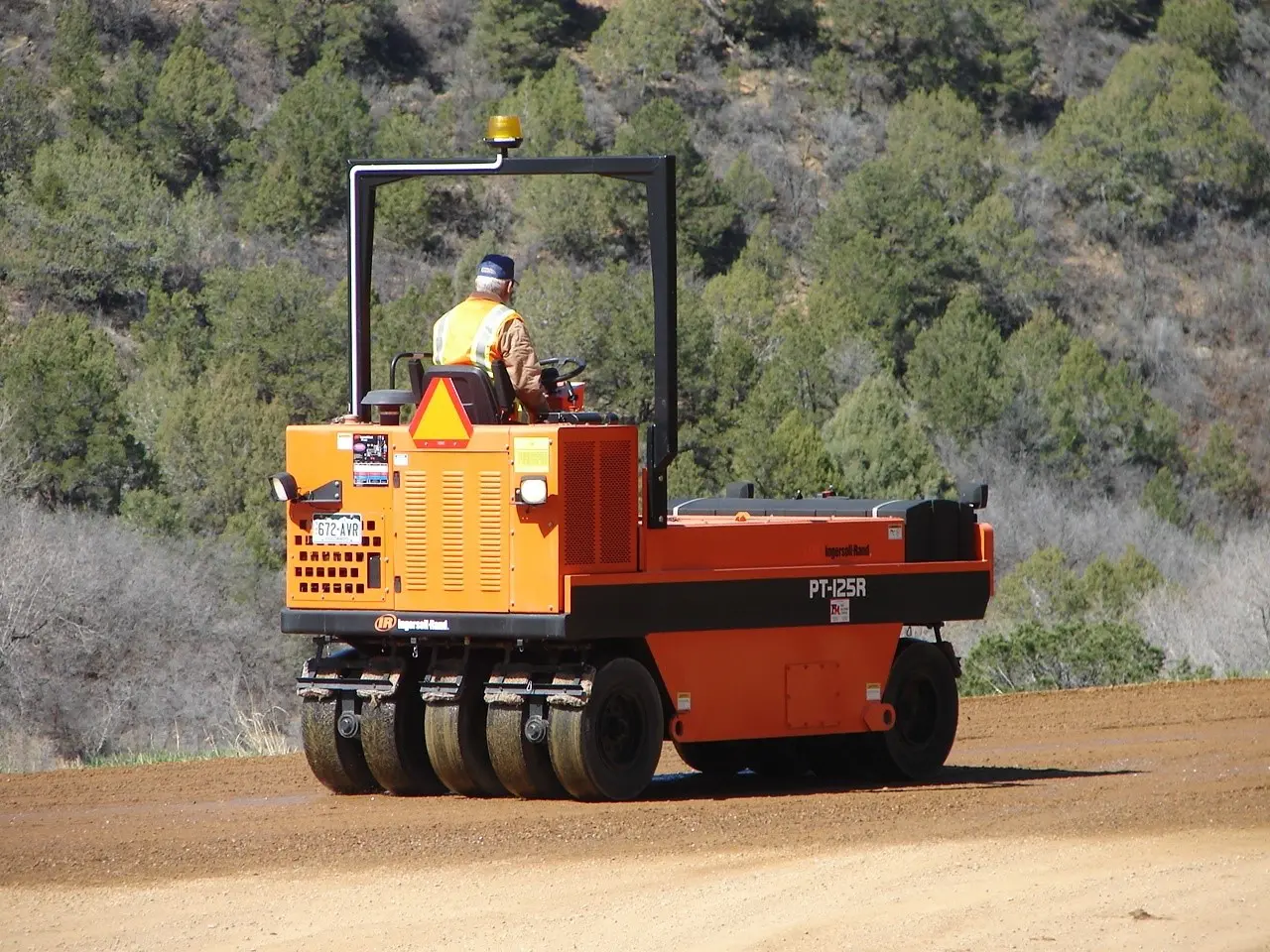 road-stabilization-compaction-roller