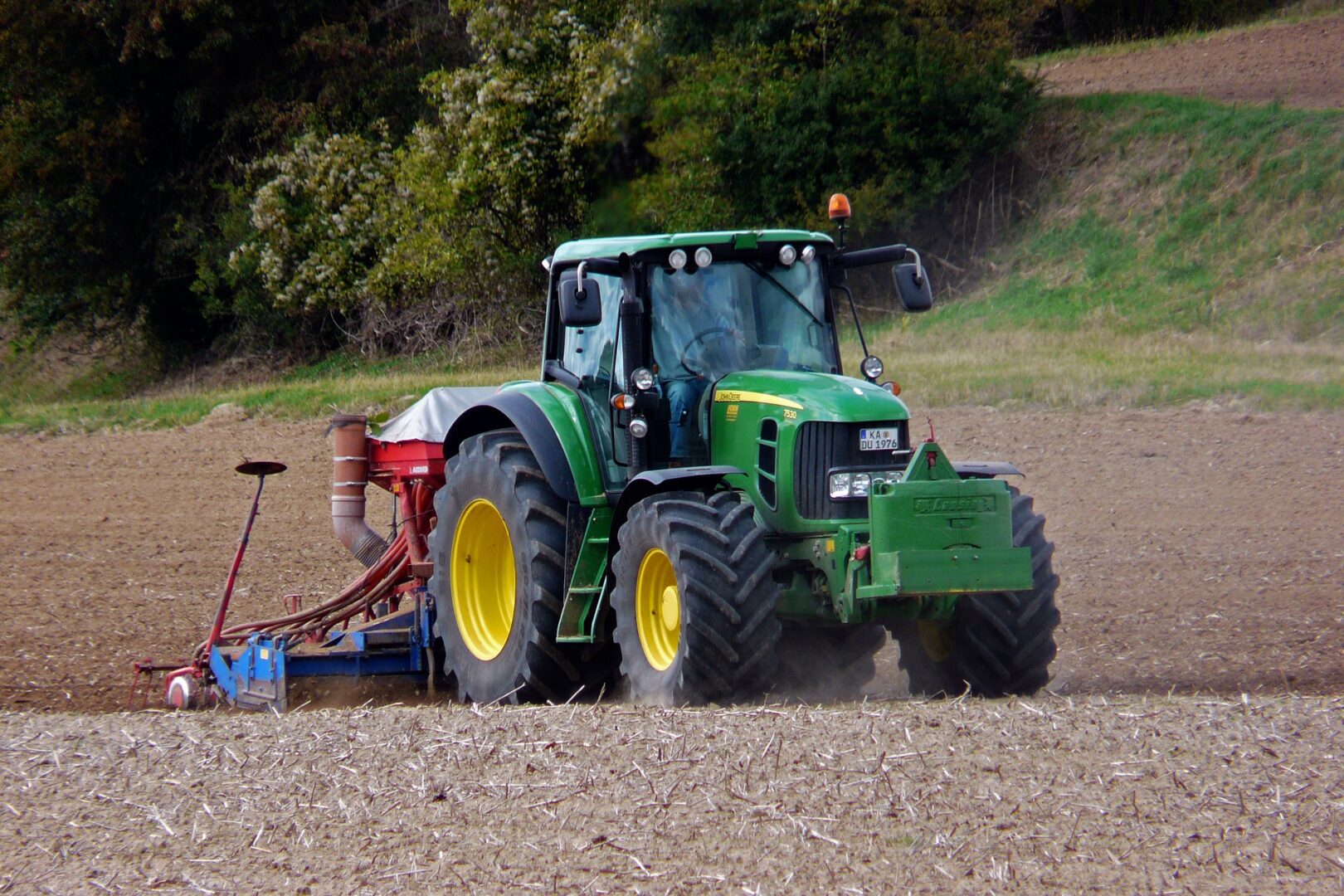 agriculture-dust-control-plowing