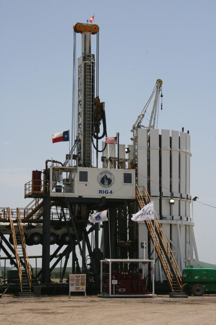 oil-field-drilling-rig