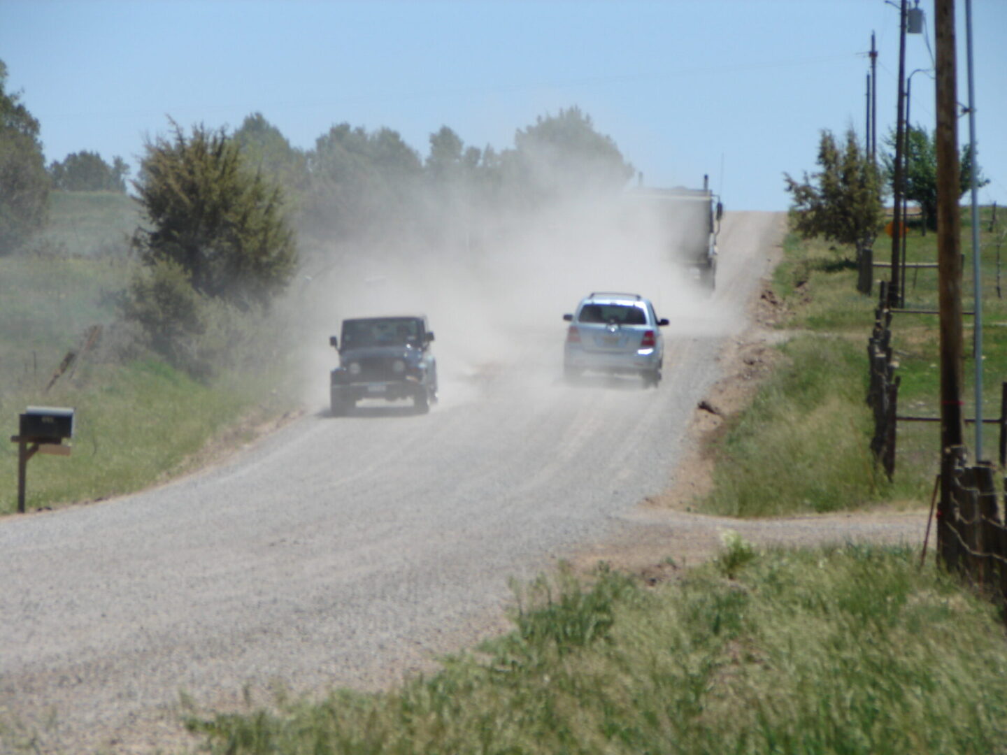 dust-solutions-dusty-road